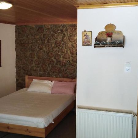Country Style Room At The Center Of Arachova Exterior photo